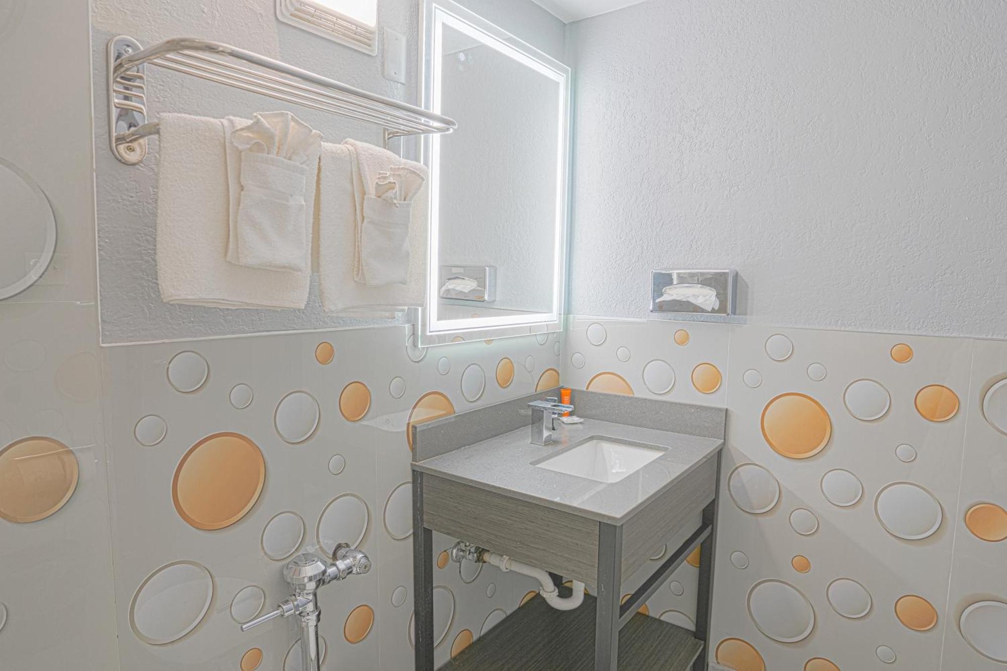Executive By Belvilla Hwy 35 Motel 2*