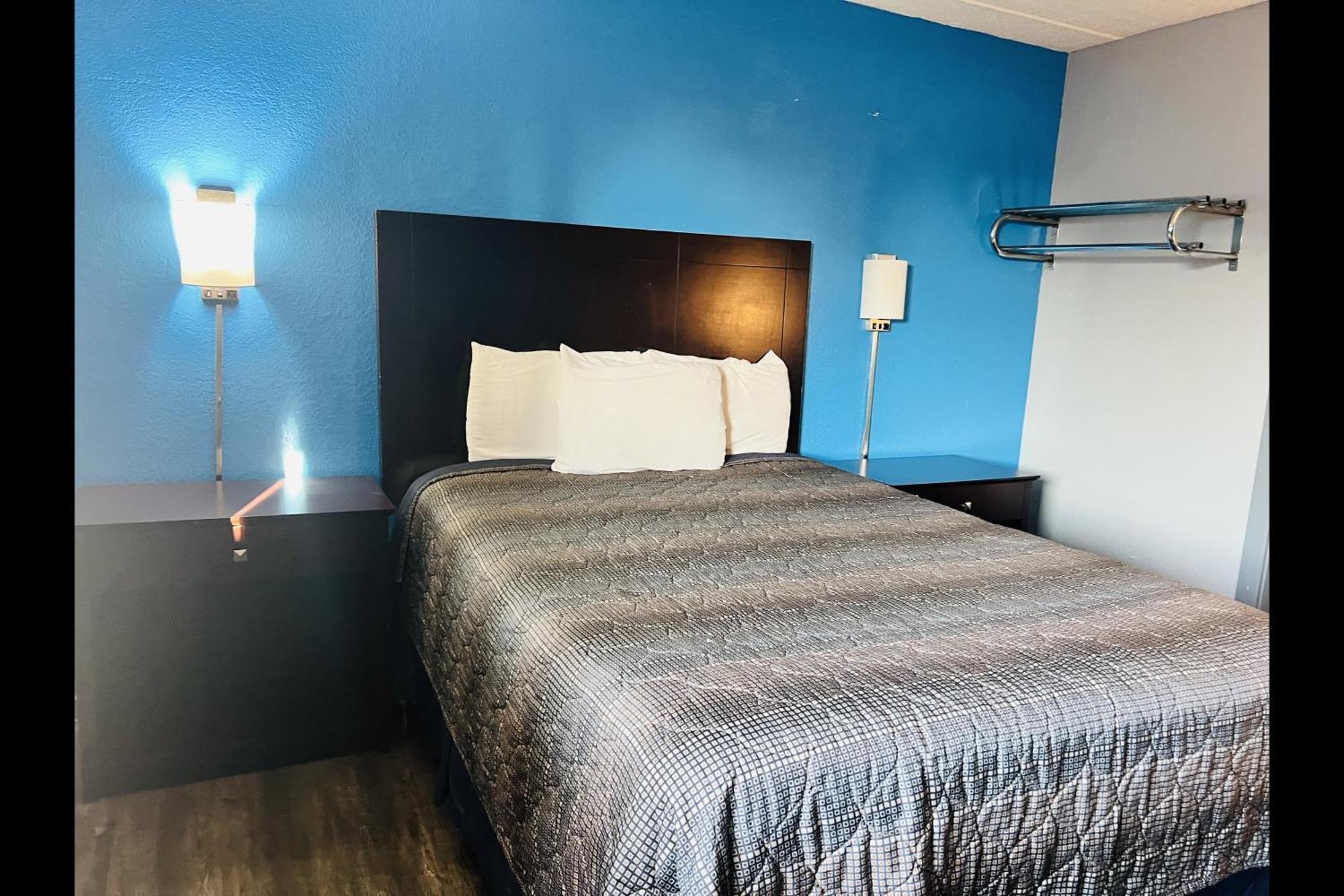 Executive By Belvilla Hwy 35 Motel 2*