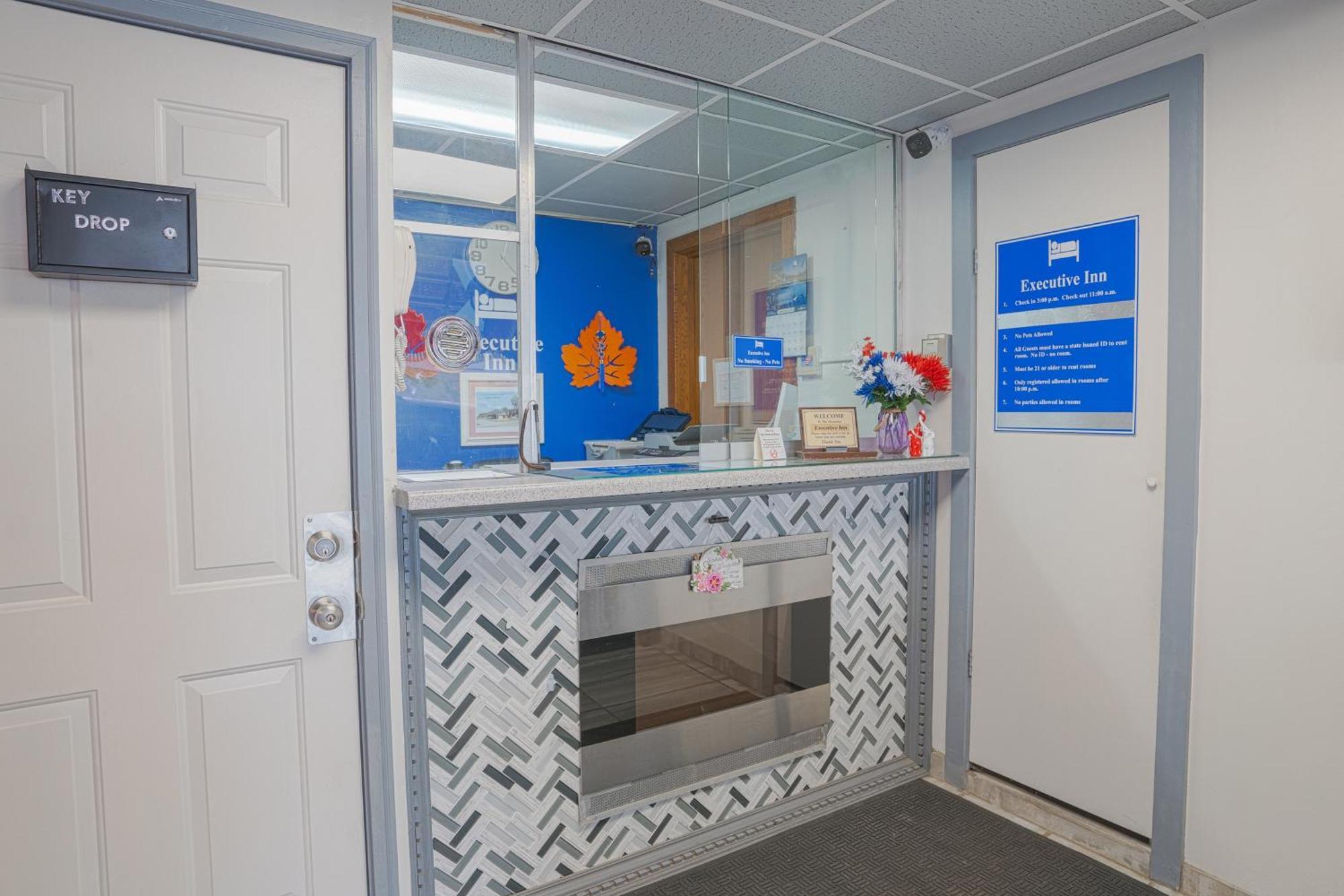 Motel Executive By Belvilla Hwy 35 Owatonna