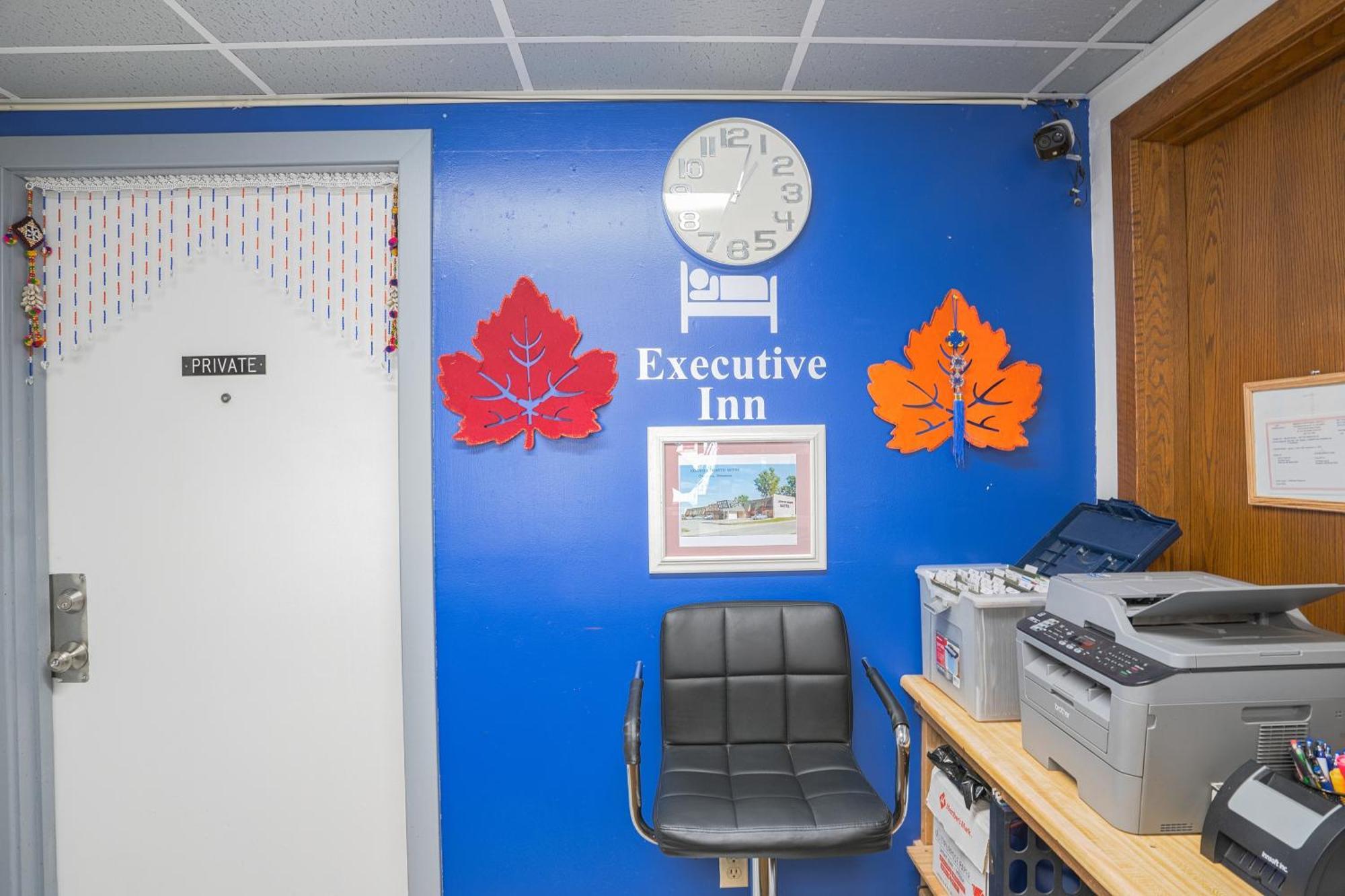 Executive By Belvilla Hwy 35 Owatonna