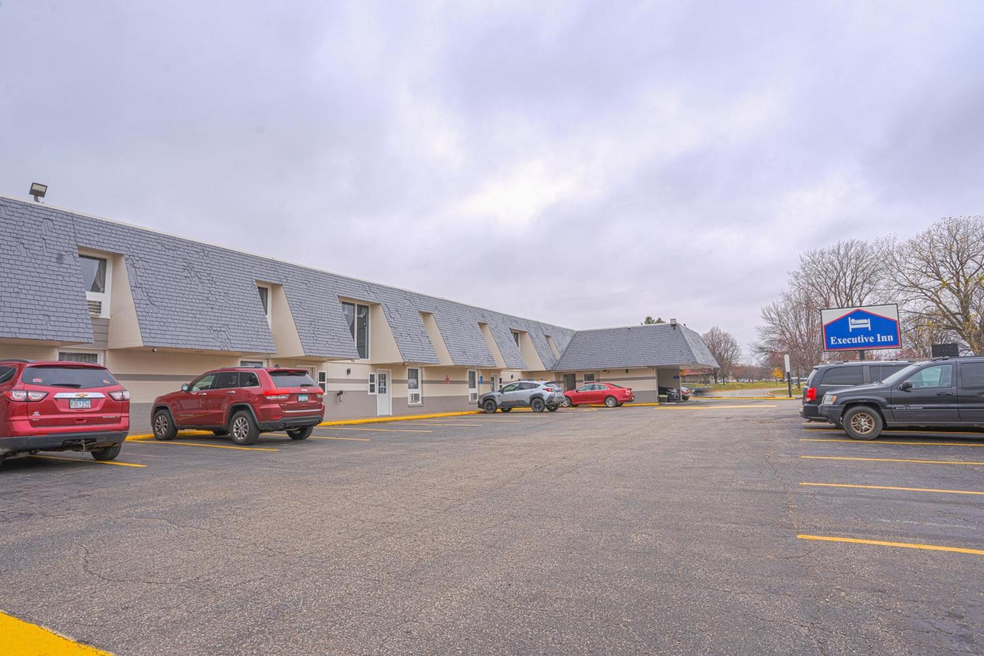 Executive By Belvilla Hwy 35 Motel Owatonna